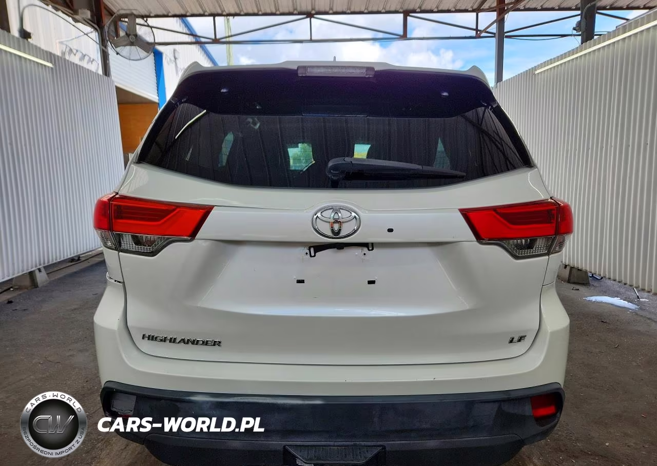 2019 Toyota Highlander Le Plus VIN:5TDZZRFH9KS300764 - 6