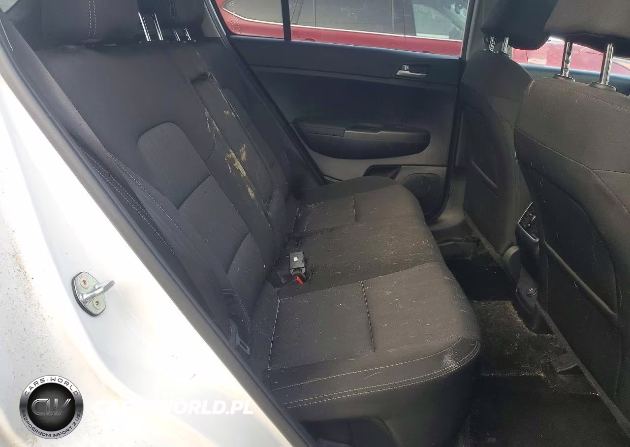 2021 Kia Sportage Lx VIN:KNDPMCAC2M7942061 - 11