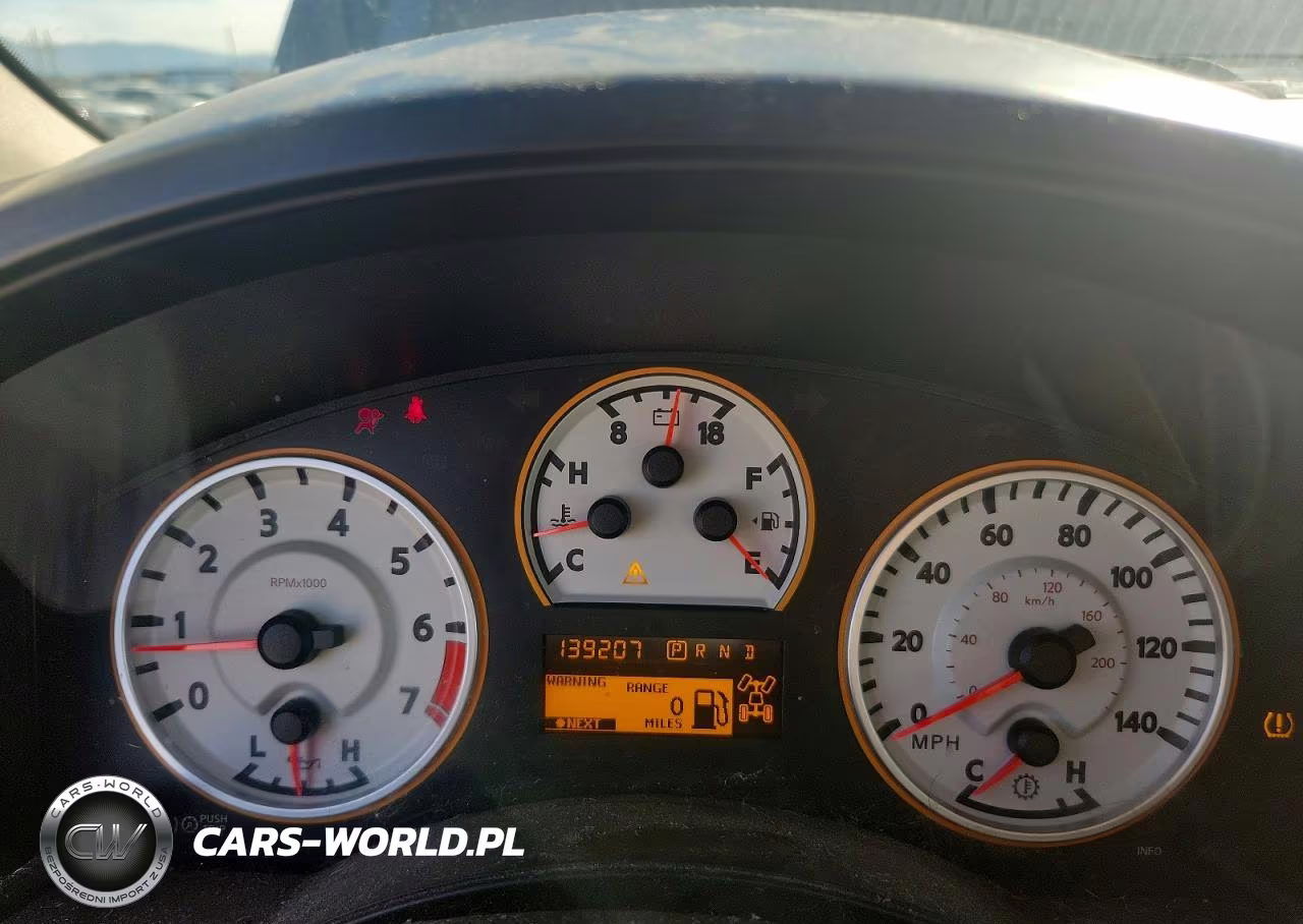 2012 Nissan Titan Sv VIN:1N6BA0EC2CN313774 - 9