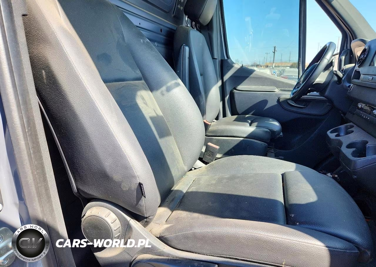 2022 Mercedes-Benz Sprinter 2500 VIN:W1Y4DBHY5NT103783 - 11