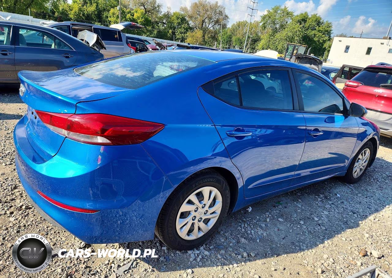 2018 Hyundai Elantra Se VIN:KMHD74LF1JU582247 - 3