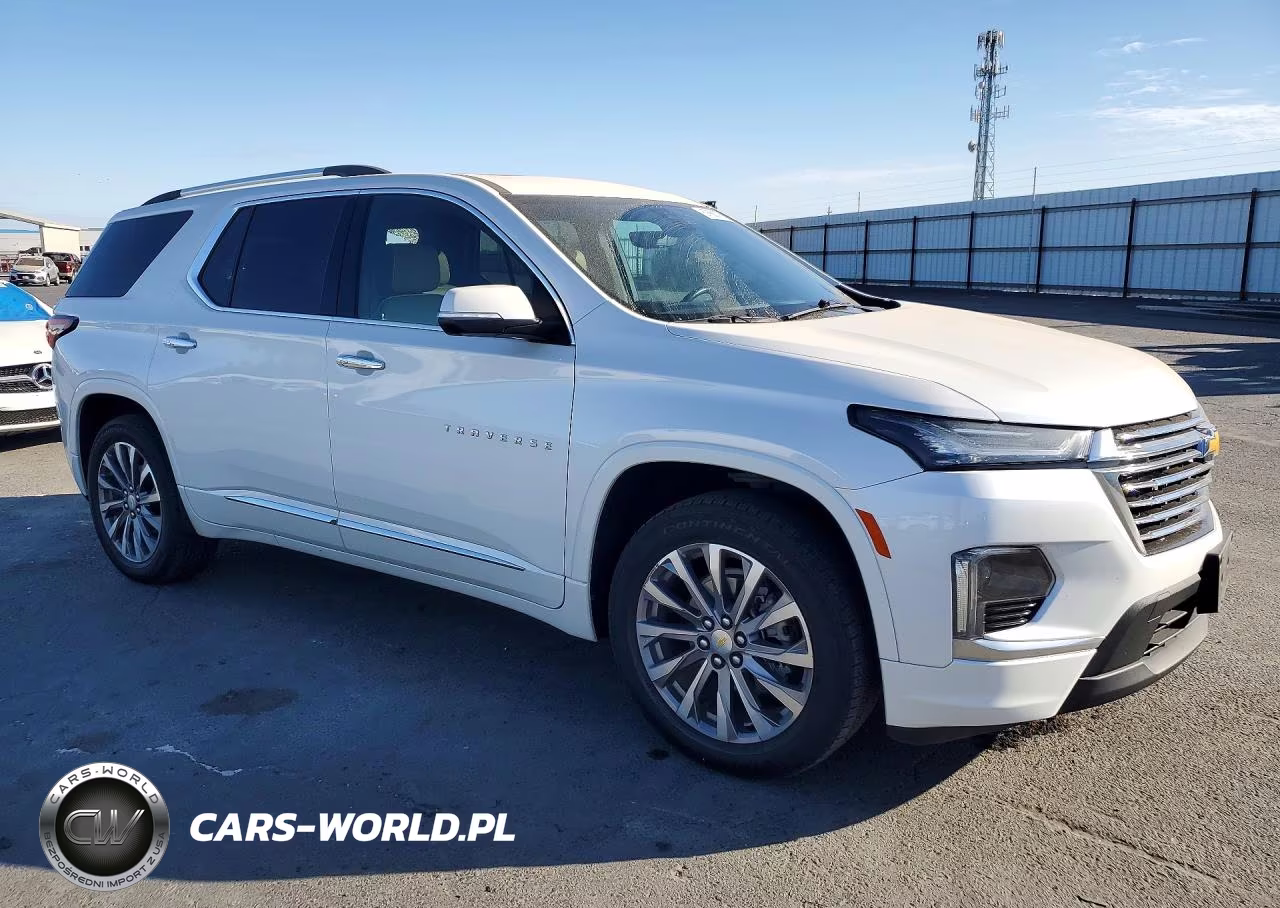 2022 Chevrolet Traverse Premier VIN:1GNERKKW2NJ189445 - 4