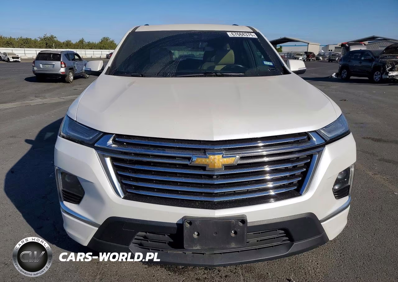 2022 Chevrolet Traverse Premier VIN:1GNERKKW2NJ189445 - 5