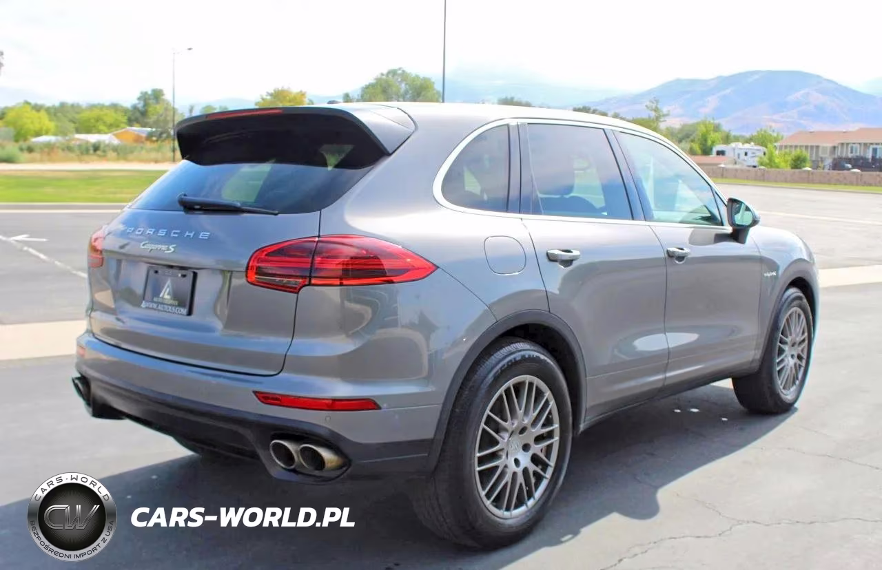 2015 Porsche Cayenne E-Hybrid S VIN:WP1AE2A29FLA52010 - 3