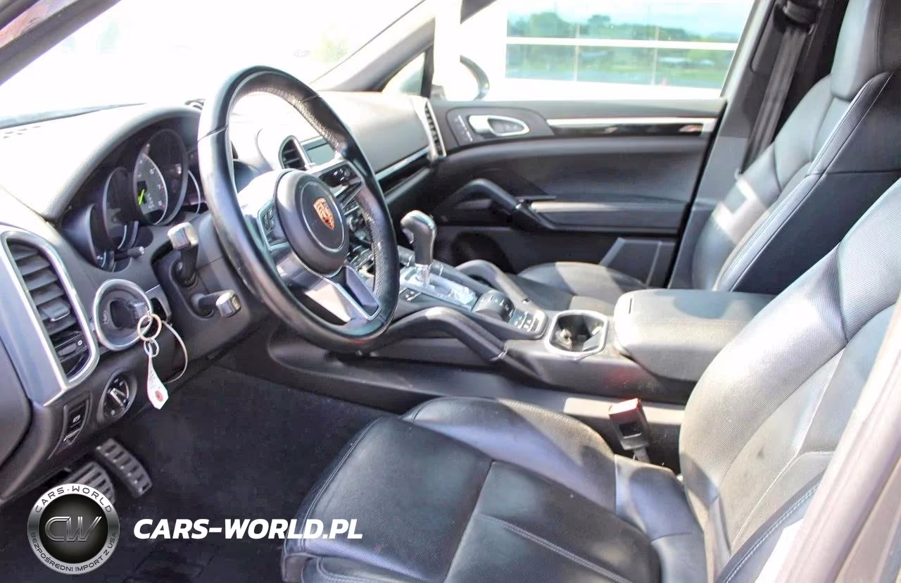 2015 Porsche Cayenne E-Hybrid S VIN:WP1AE2A29FLA52010 - 9