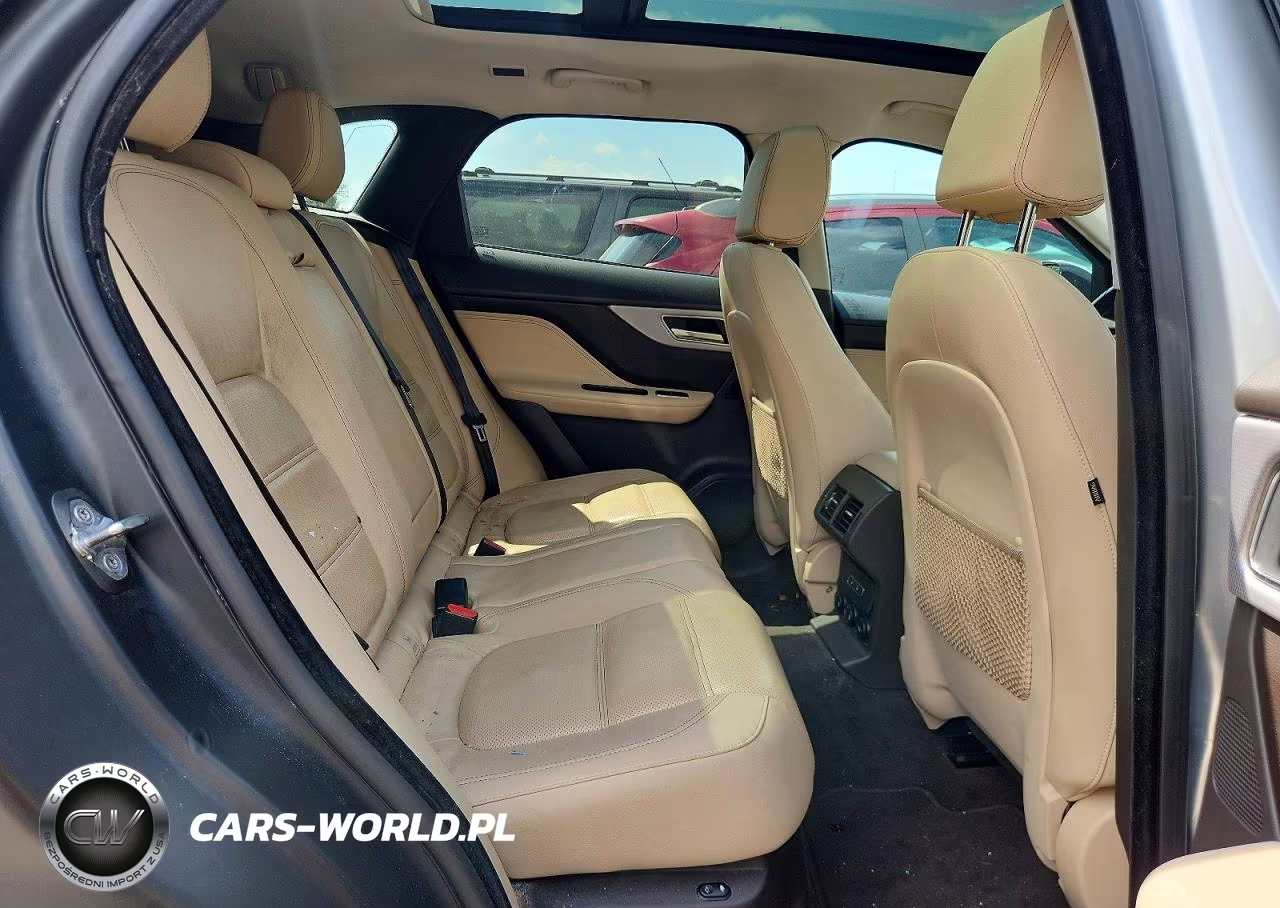 2017 Jaguar F-Pace Prestige VIN:SADCK2BV6HA085660 - 10