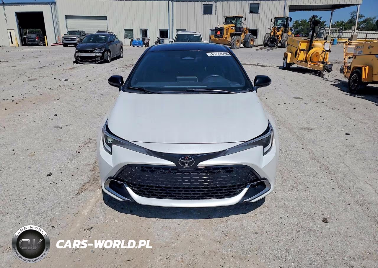 2024 Toyota Corolla Xse VIN:JTNC4MBE2R3221849 - 5