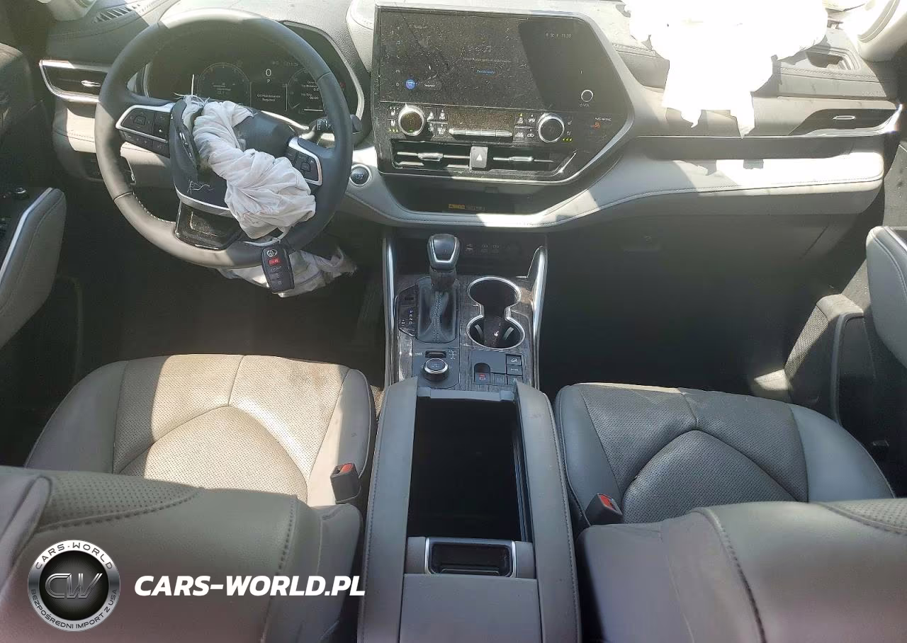 2025 Toyota Highlander Limited VIN:5TDKDRBH1SS586857 - 8