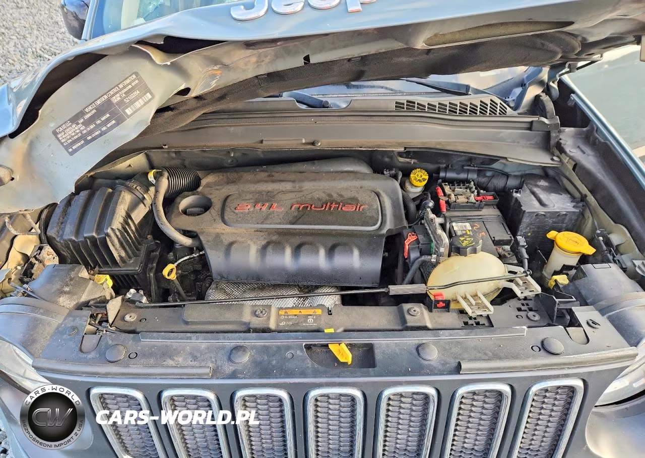 2018 Jeep Renegade Latitude VIN:ZACCJBBB0JPJ54043 - 12