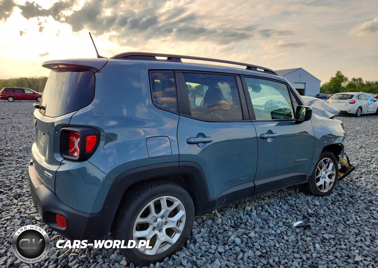 2018 Jeep Renegade Latitude VIN:ZACCJBBB0JPJ54043 - 3