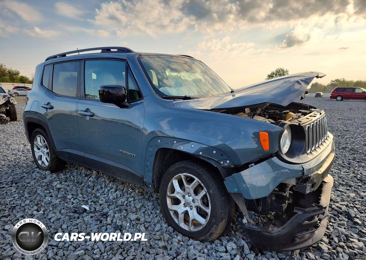 2018 Jeep Renegade Latitude VIN:ZACCJBBB0JPJ54043 - 4