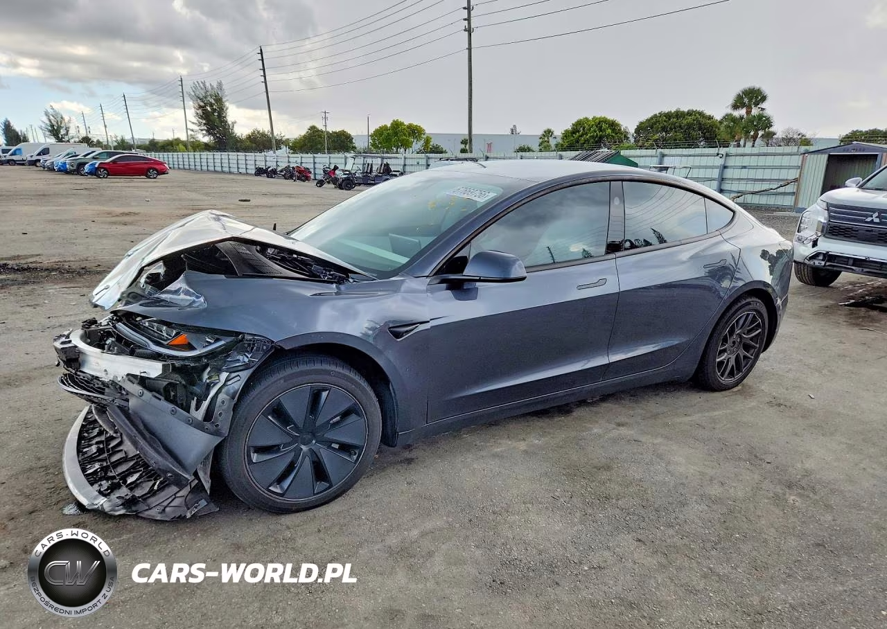 2025 Tesla Model 3 VIN:5YJ3E1EA7SF940337 - 1