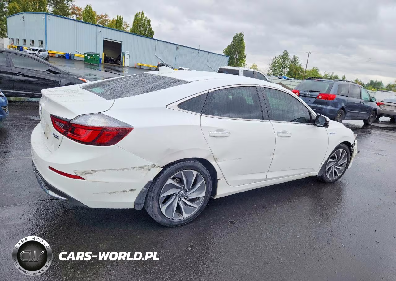 2019 Honda Insight Touring VIN:19XZE4F95KE018784 - 3