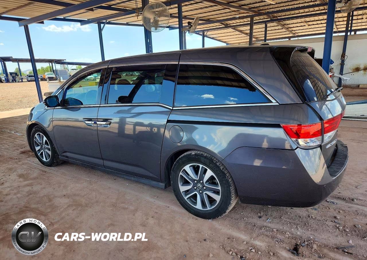 2015 Honda Odyssey Touring VIN:5FNRL5H90FB002209 - 2
