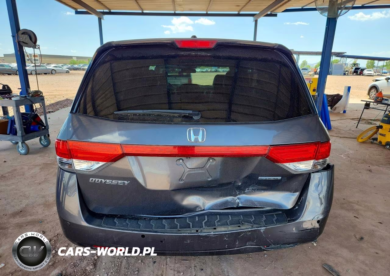 2015 Honda Odyssey Touring VIN:5FNRL5H90FB002209 - 6