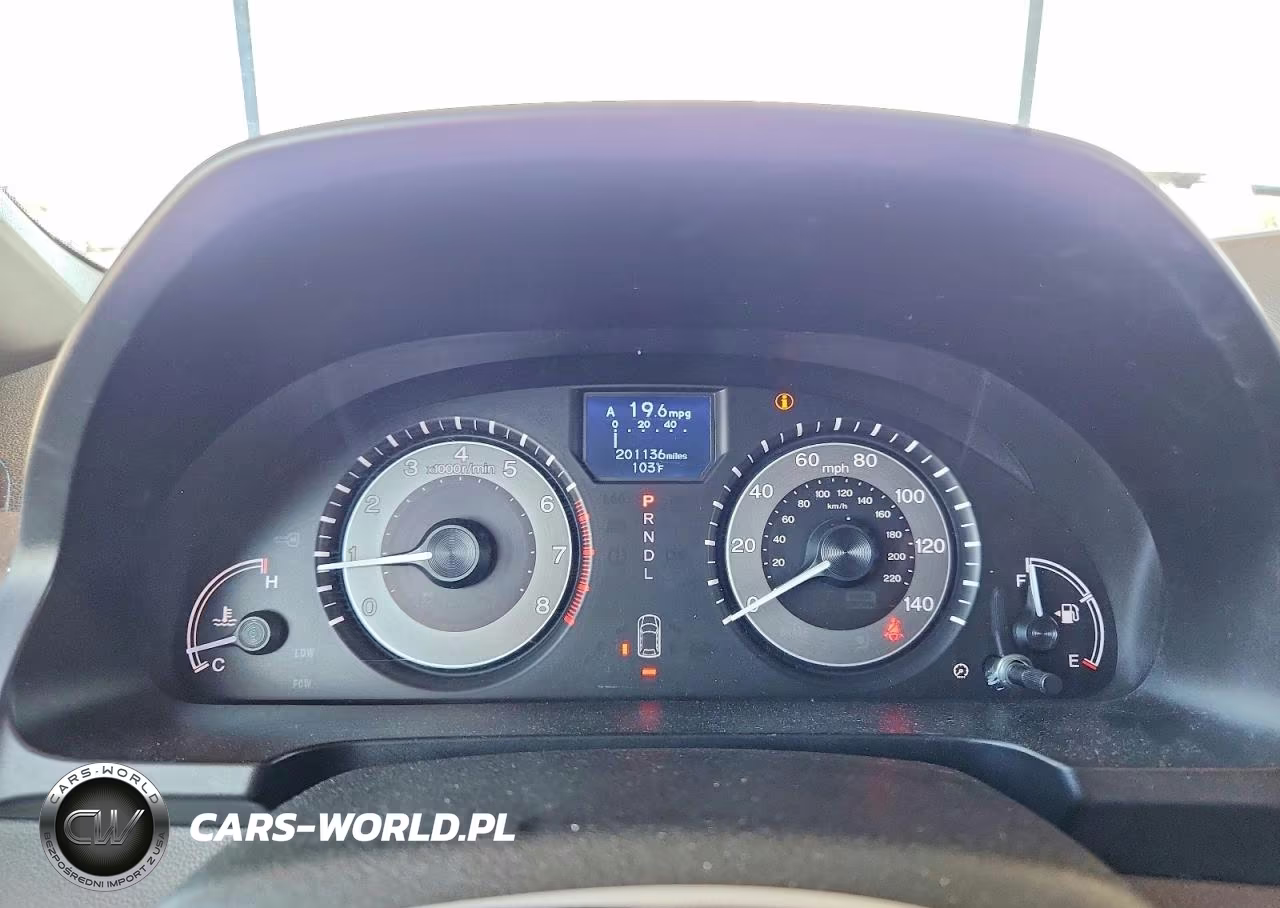 2015 Honda Odyssey Touring VIN:5FNRL5H90FB002209 - 9