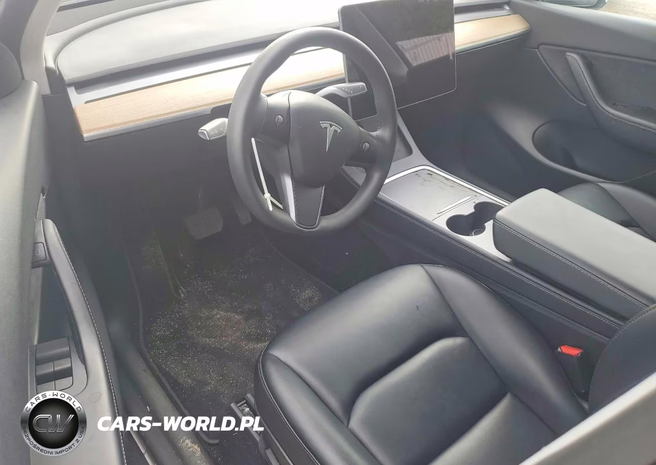 2021 Tesla Model Y VIN:5YJYGAEEXMF207589 - 8