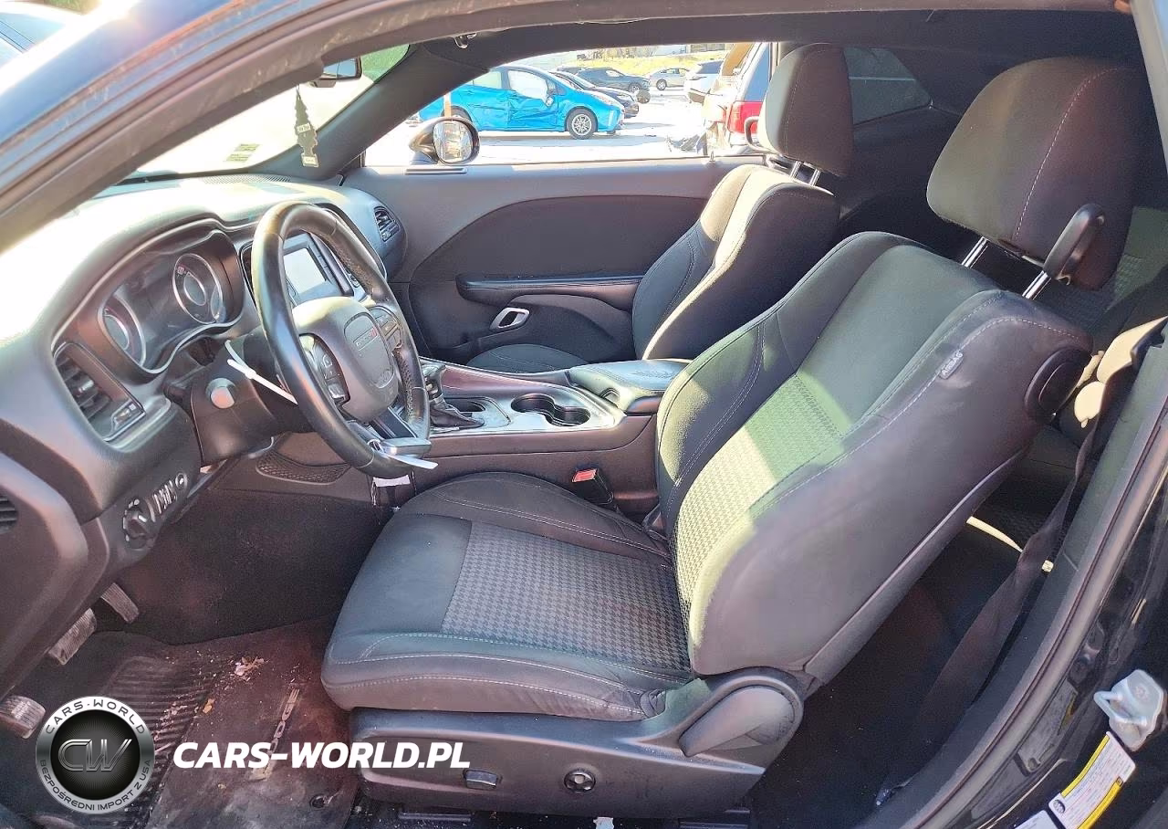 2015 Dodge Challenger Sxt VIN:2C3CDZAG4FH864995 - 7