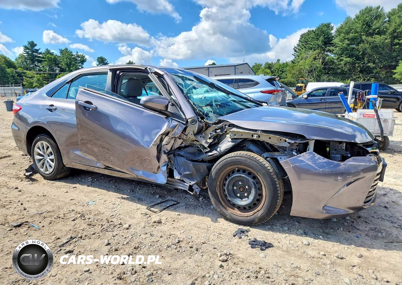 2016 Toyota Camry Le VIN:4T1BF1FK1GU163079 - 4