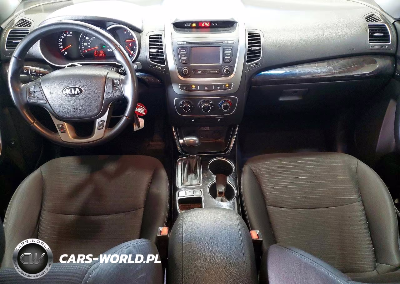 2014 Kia Sorento Lx VIN:5XYKTCA61EG530919 - 8