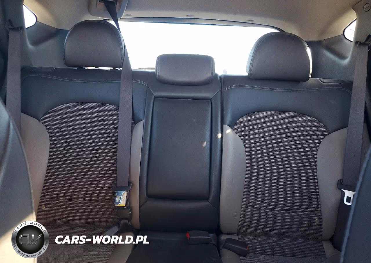 2011 Hyundai Tucson Gls VIN:KM8JU3AC9BU158380 - 10