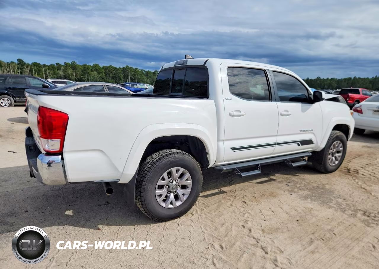 2017 Toyota Tacoma Sr5 V6 VIN:5TFAZ5CN4HX034072 - 3