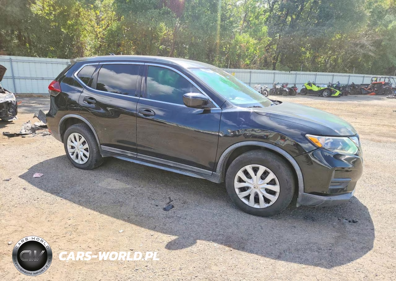 2018 Nissan Rogue S VIN:KNMAT2MT8JP555802 - 4