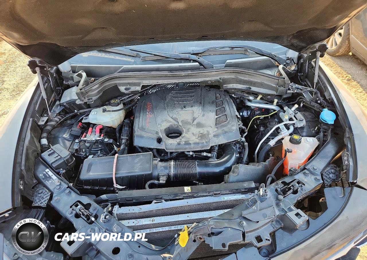 2020 Alfa Romeo Stelvio VIN:ZASPAKAN3L7C98368 - 11