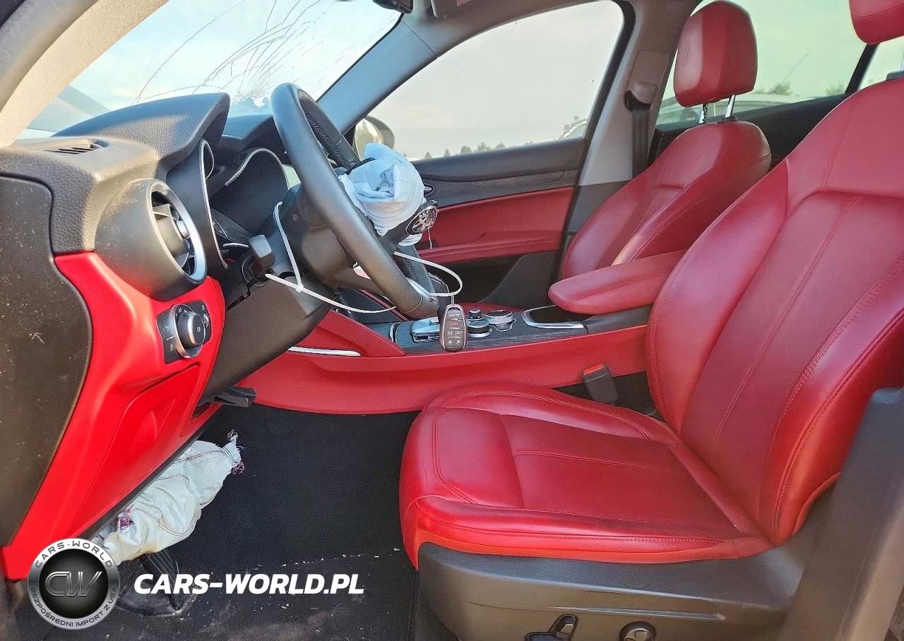 2020 Alfa Romeo Stelvio VIN:ZASPAKAN3L7C98368 - 7
