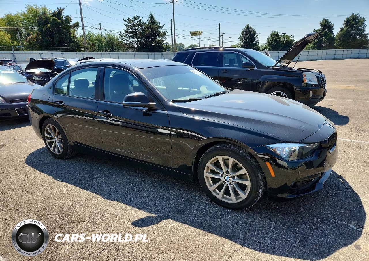2017 BMW 320 Xi VIN:WBA8A3C37HK692827 - 4