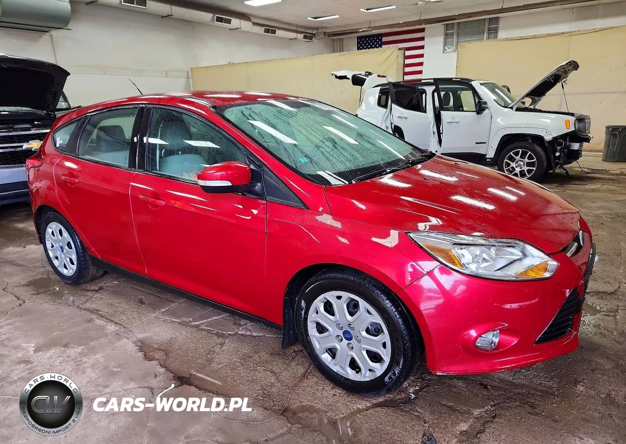2012 Ford Focus Se VIN:1FAHP3K22CL312098 - 4