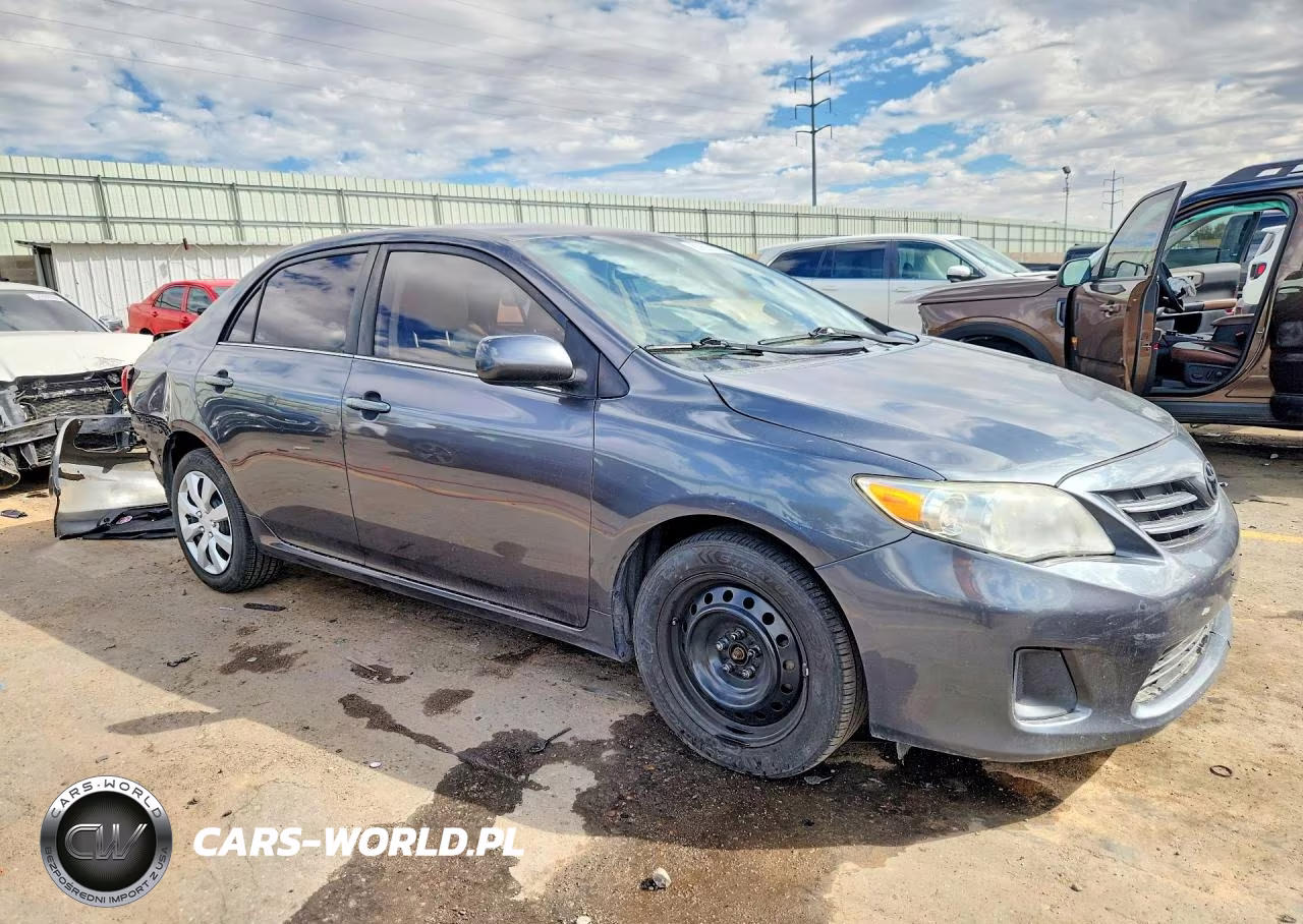 2013 Toyota Corolla Le VIN:5YFBU4EE9DP192426 - 4