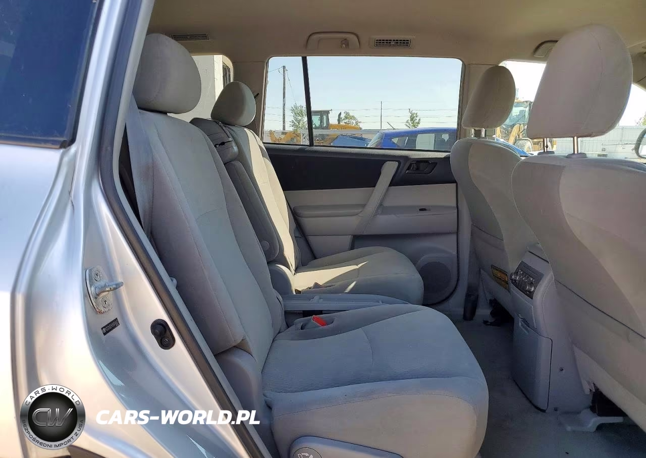 2010 Toyota Highlander Base VIN:5TDZK3EH1AS010472 - 11
