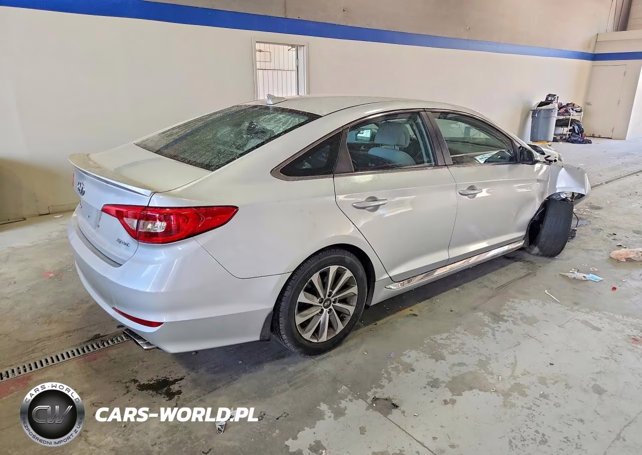 2016 Hyundai Sonata Sport VIN:5NPE34AF1GH281391 - 3