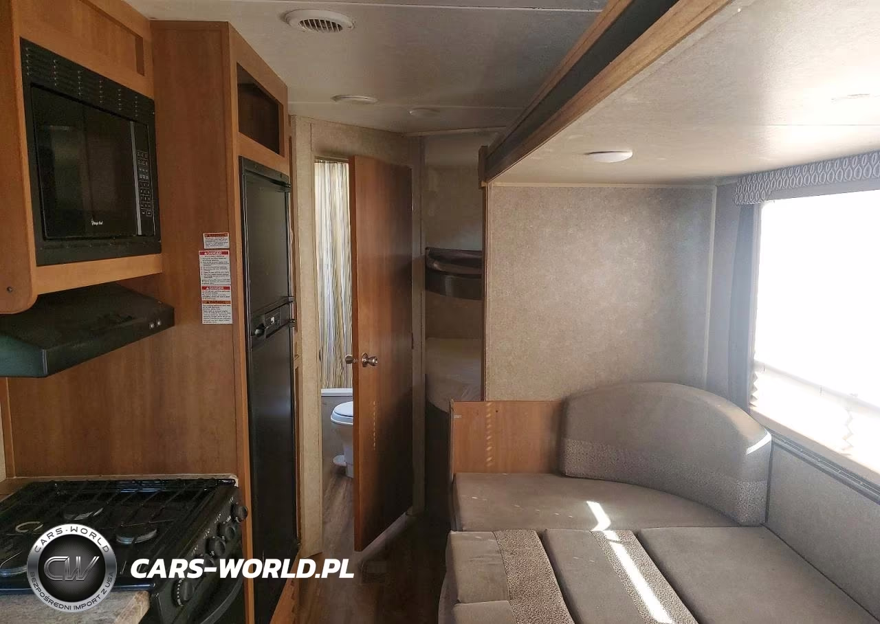 2018 Coachman Trailers - Camper VIN:5ZT2CATB3JU029794 - 6