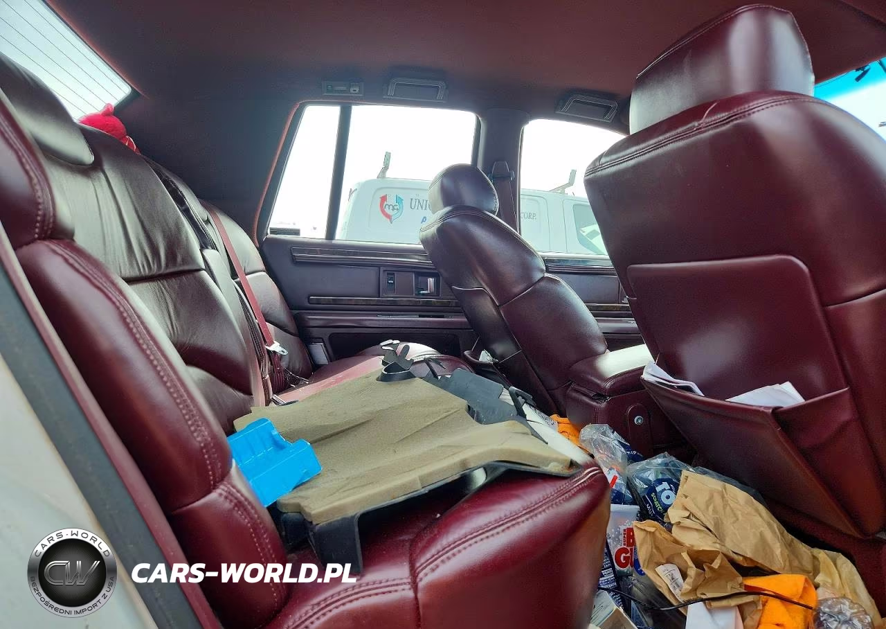 1995 Buick Roadmaster Limited VIN:1G4BT52P1SR422974 - 10