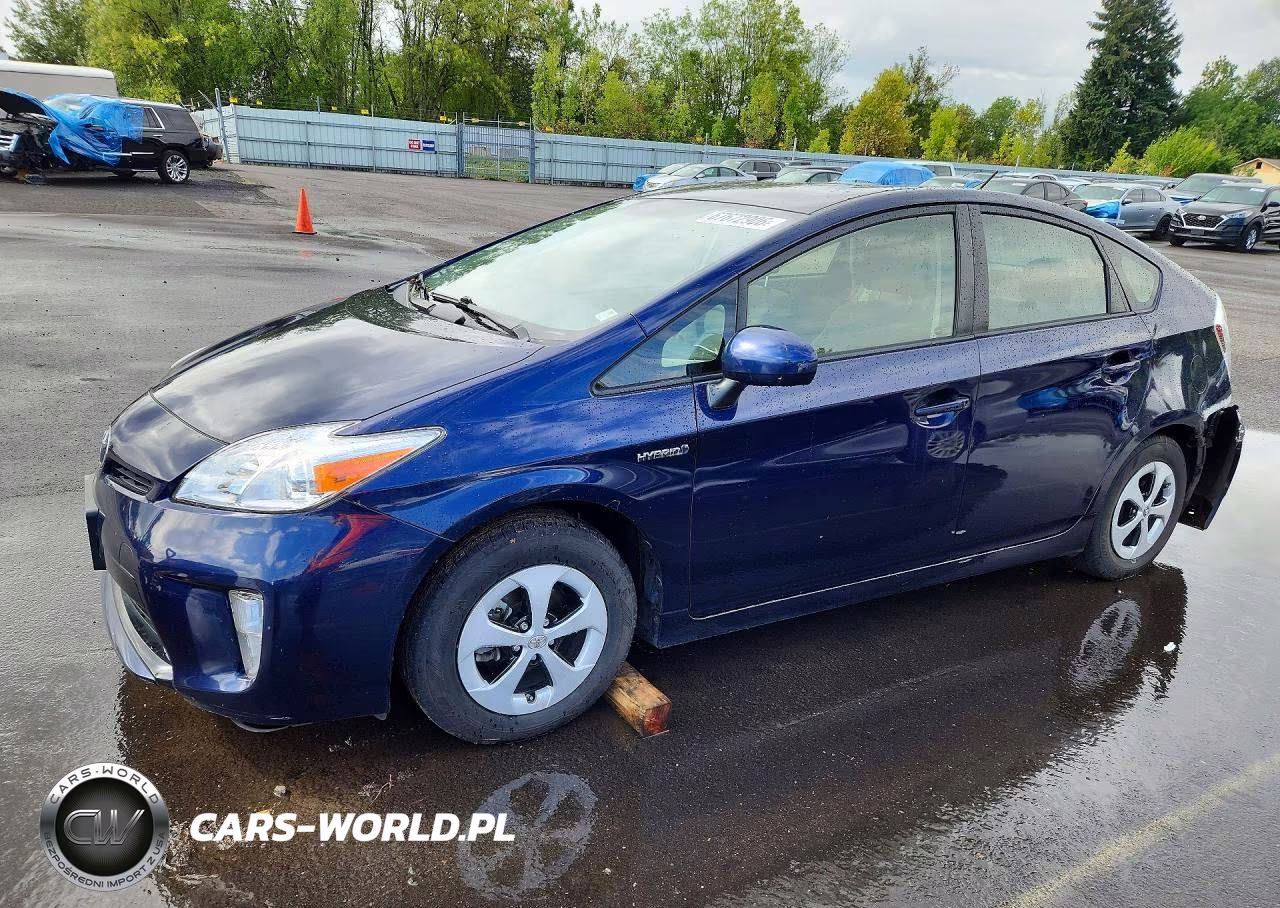 2014 Toyota Prius Three
