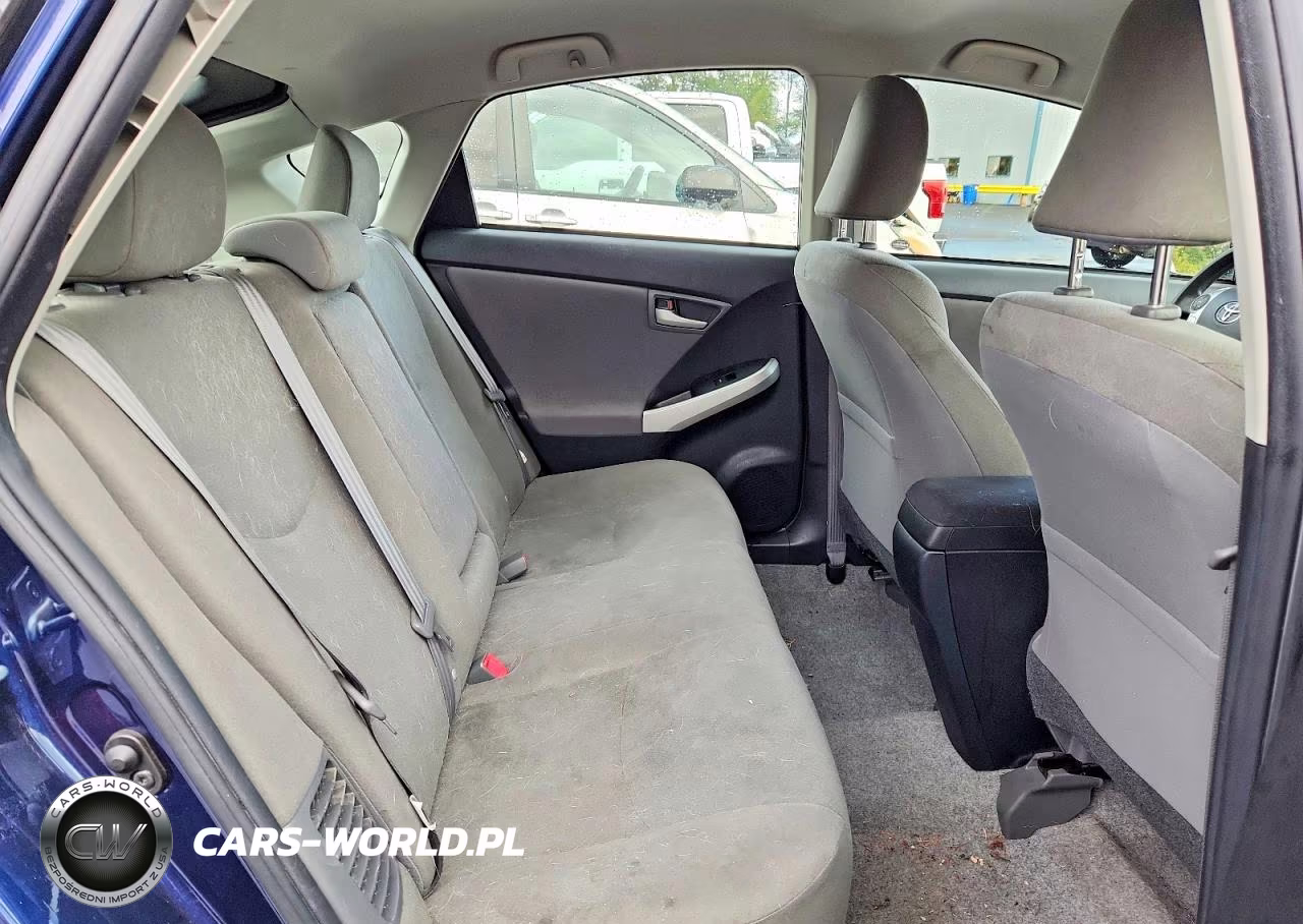 2014 Toyota Prius Three VIN:JTDKN3DU5E0370604 - 10