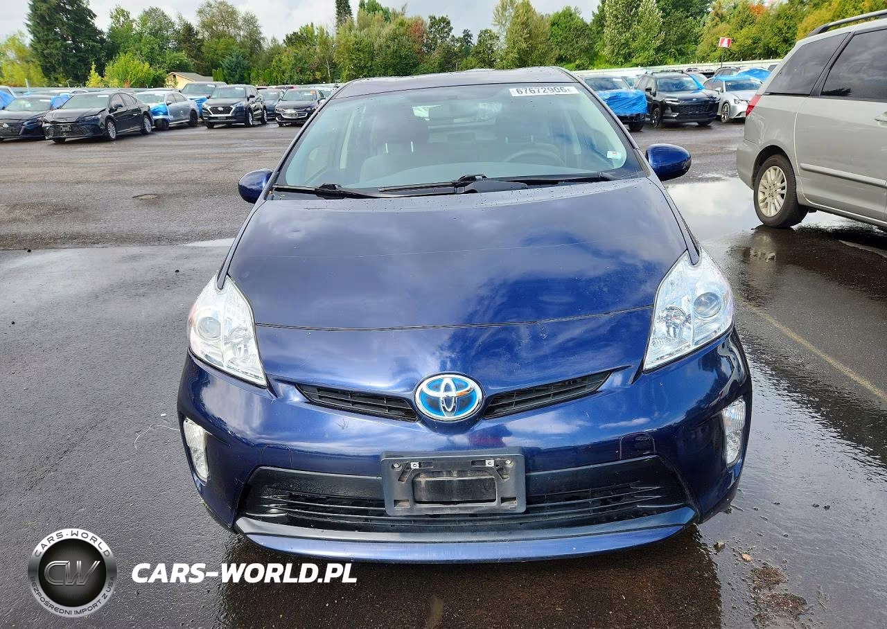 2014 Toyota Prius Three VIN:JTDKN3DU5E0370604 - 5
