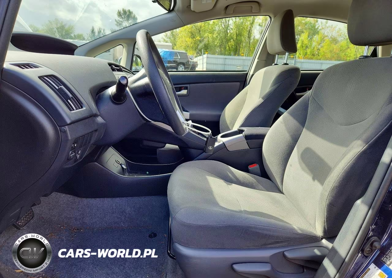 2014 Toyota Prius Three VIN:JTDKN3DU5E0370604 - 7