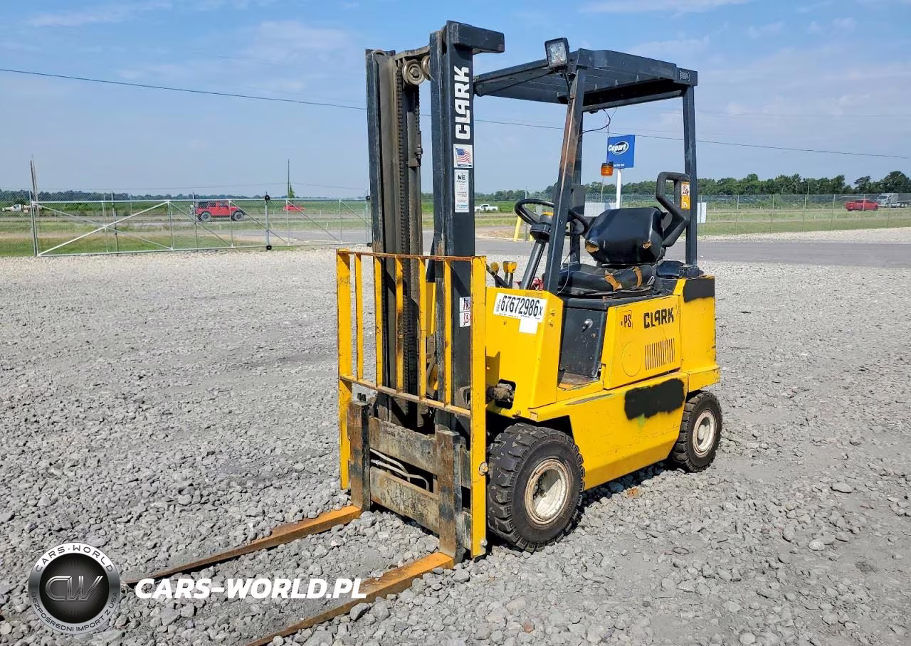 1992 Clark Gps15 - Forklift VIN:GP12700099240KF - 2