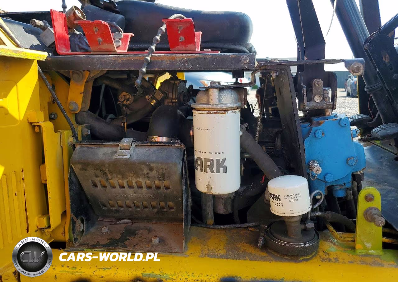 1992 Clark Gps15 - Forklift VIN:GP12700099240KF - 7