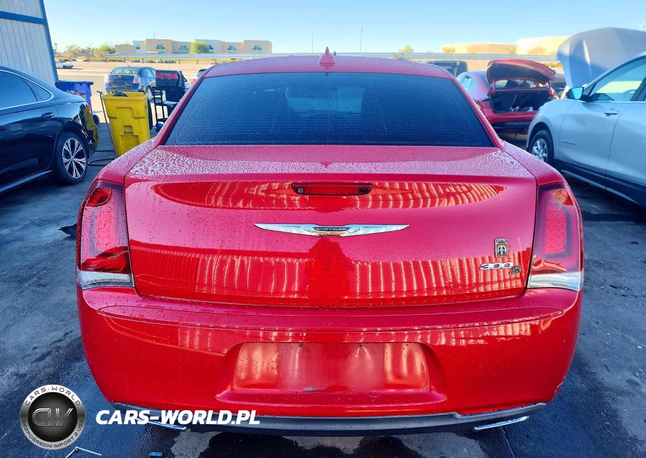 2016 Chrysler 300 S VIN:2C3CCABG5GH287351 - 6