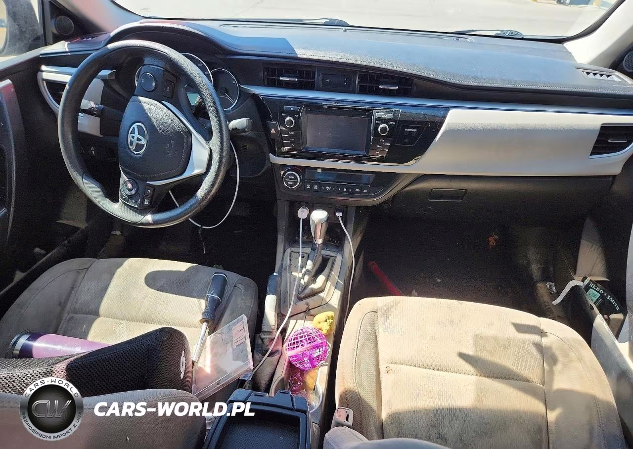 2016 Toyota Corolla Le VIN:5YFBURHE5GP371821 - 8