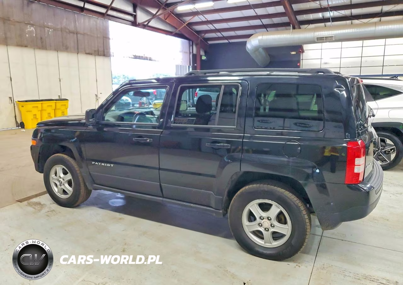 2015 Jeep Patriot Latitude VIN:1C4NJRFB8FD376317 - 2