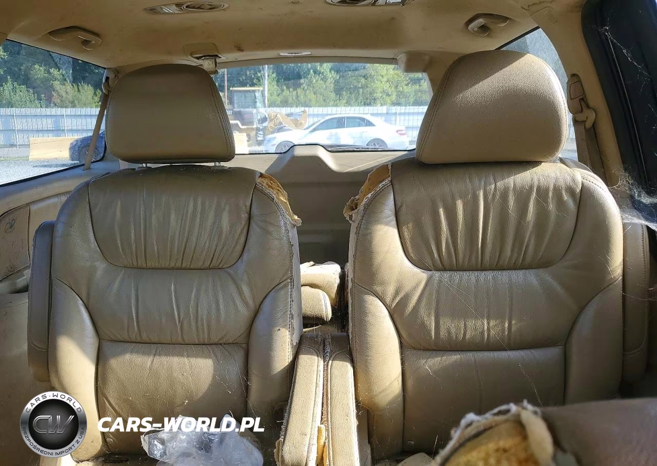 2010 Honda Odyssey Touring VIN:5FNRL3H90AB097478 - 10