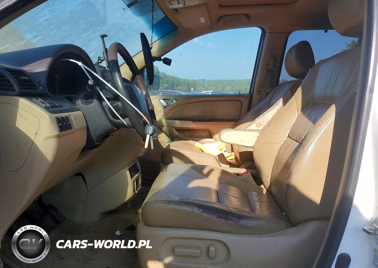 2010 Honda Odyssey Touring VIN:5FNRL3H90AB097478 - 7