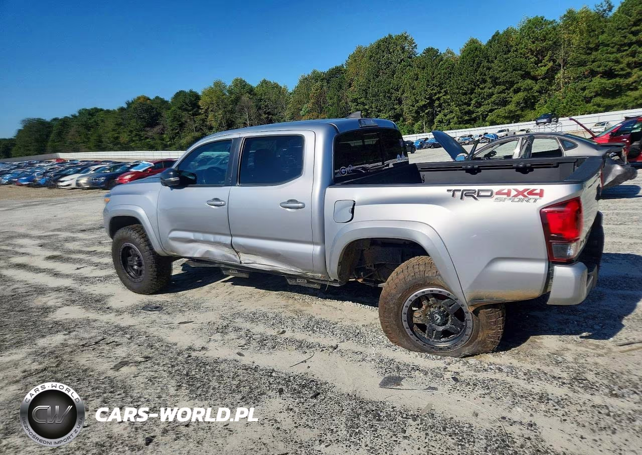 2018 Toyota Tacoma Trd Sport VIN:3TMCZ5AN9JM126690 - 2