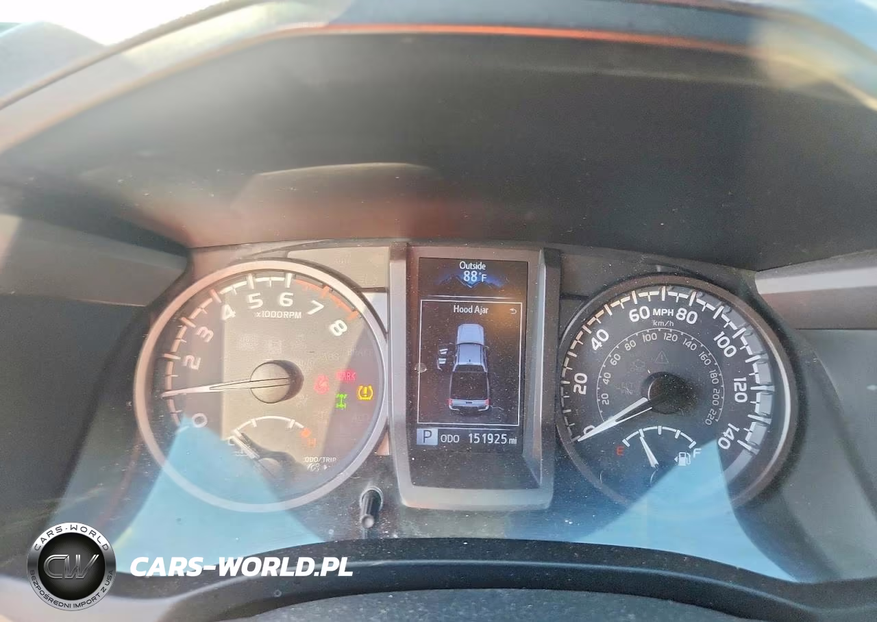 2018 Toyota Tacoma Trd Sport VIN:3TMCZ5AN9JM126690 - 9