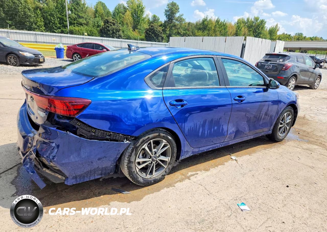 2023 Kia Forte Lxs VIN:3KPF24AD3PE659513 - 3